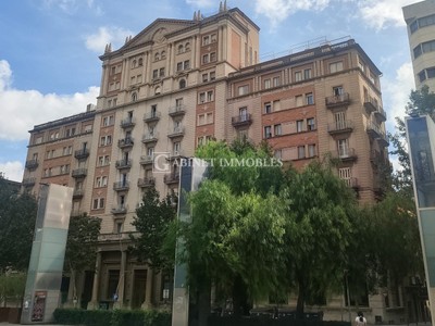 Piso en venta en Reus, Plaça Llibertat, con 2 dormitorios, 2 baños, trastero y 2 balcones