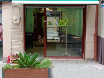 Locales en venta en Algorta, Centro, con baño