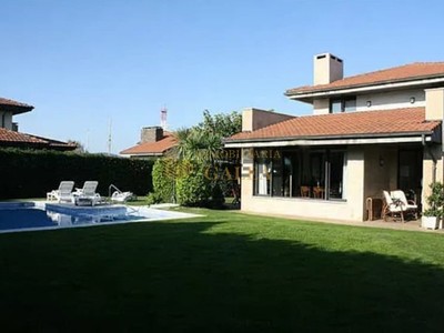 Chalet en venta en Getxo, La Galea, con 5 dormitorios, 4 baños, 2 plazas de garaje, trastero, terraza y terreno