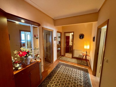 Piso en venta en Getxo, con 2 dormitorios y baño