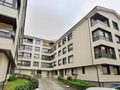 Piso en venta en Getxo, con 3 dormitorios, 2 baños y 2 terrazas