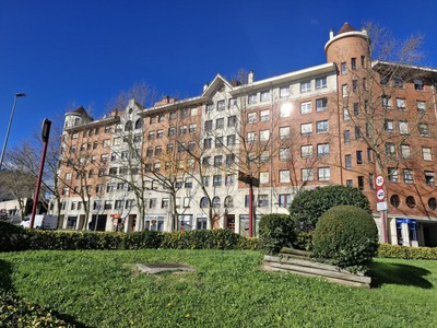 Piso en venta en Leioa, Zona Centro, con 2 dormitorios, 2 baños, plaza de garaje y trastero