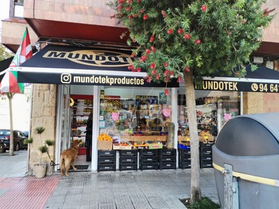 Locales en venta en Algorta, Villamonte, con aseo