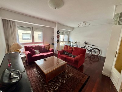 Piso en venta en Getxo, Illeta, con 2 dormitorios, 2 baños y terraza