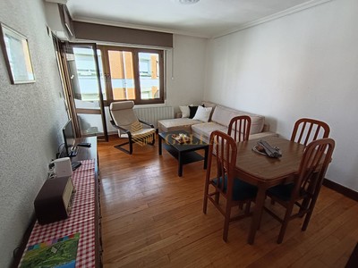 Piso en venta en Arminza, Arminza, con 3 dormitorios, baño, plaza de garaje, trastero y balcón