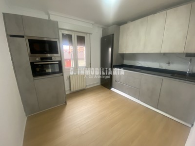 Piso en venta en Sestao, Cueto, con 2 dormitorios y baño
