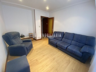 Piso en venta en Portugalete, Centrico, con 2 dormitorios, baño y balcón