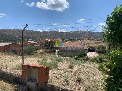 Parcela urbana en venta en Robledo De Chavela, Urb. La Suiza Española