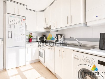 Piso en venta en Colmenarejo, con 1 dormitorio, baño y trastero
