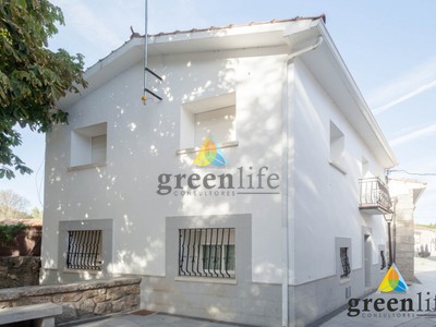 Casa en venta en Colmenar Del Arroyo, Casco Urbano, con 4 dormitorios, 2 baños, trastero y balcón