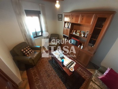 Casa en venta en Zamora, Pajares De La Lampreana, con 6 dormitorios, baño y trastero