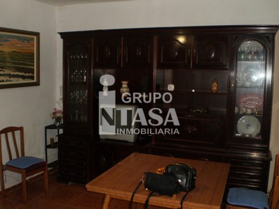 Casa en venta en Zamora, Coreses, con 4 dormitorios y trastero