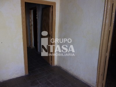Casa en venta en Zamora, Peleas De Abajo, con 2 dormitorios, baño y plaza de garaje