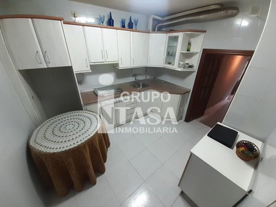 Casa en venta en Morales Del Vino, con 4 dormitorios, 2 baños y balcón