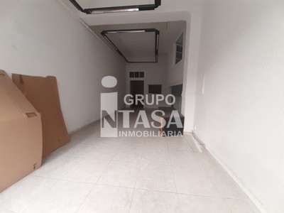 Locales en alquiler en Zamora, Zona Centro, con baño