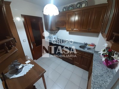 Piso en venta en Zamora, Vaguada, con 3 dormitorios, baño y plaza de garaje