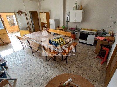 Locales en venta en Moraleja Del Vino, con aseo