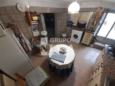 Casa en venta en Piedrahita De Castro, Piedrahita De Castro, con 4 dormitorios y 2 baños