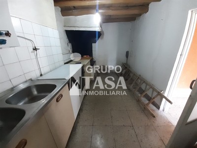 Casa en venta en Casaseca De Las Chanas, Zona Centro, con 4 dormitorios y baño
