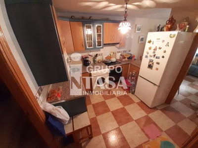Casa en venta en Zamora, con 3 dormitorios, baño y aseo