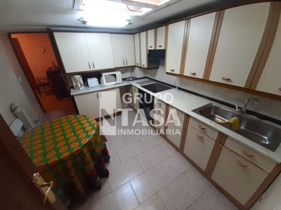 Casa en venta en Corrales, Zona Centro, con 4 dormitorios, baño, aseo y balcón