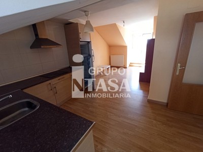 Piso en venta en Zamora, San Frontis, con 1 dormitorio, baño y 3 balcones