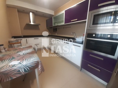 Chalet en venta en Roales, Zona Centro, con 3 dormitorios y 2 baños