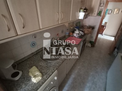 Piso en venta en Zamora, con 4 dormitorios y 2 baños
