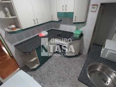 Piso en venta en Horta, con 3 dormitorios y baño