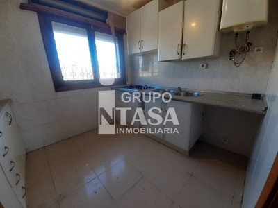 Casa en venta en Carrascal, Zona Centro, con 3 dormitorios, baño y 2 aseos