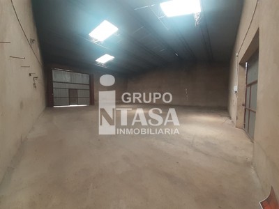 Nave en alquiler en La Hiniesta, Zona Centro