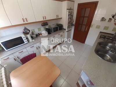 Piso en venta en Zamora, Los Bloques, con 4 dormitorios y 2 baños