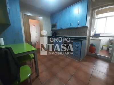 Piso en venta en Zamora, Zona Peña Trevinca, con 3 dormitorios y baño