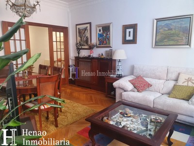 Piso en venta en Bilbao, Ensanche, con 3 dormitorios, 2 baños y trastero