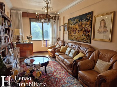 Piso en venta en Bilbao, Amezola, con 3 dormitorios, baño y aseo