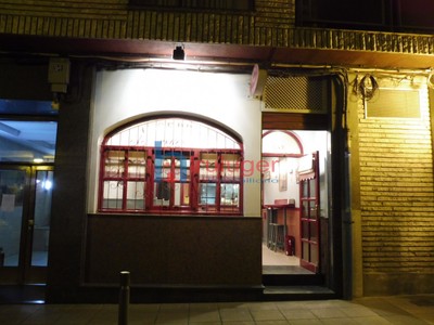 Lonja en alquiler en Gernika, Centro, con 2 aseos