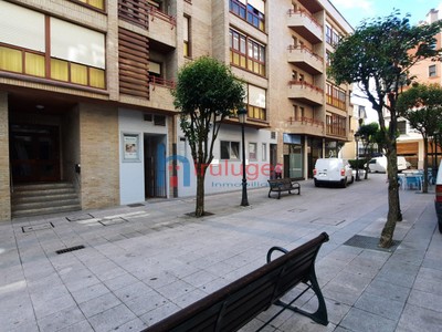 Lonja en alquiler en Gernika, San Juan Ibarra, con 2 aseos