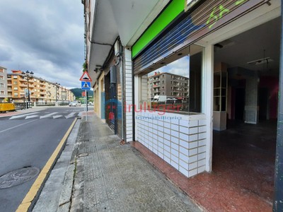 Lonja en alquiler en Gernika, Renteria, con aseo