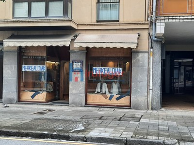 Lonja en venta en Gernika, Carlos Gangoiti, con aseo