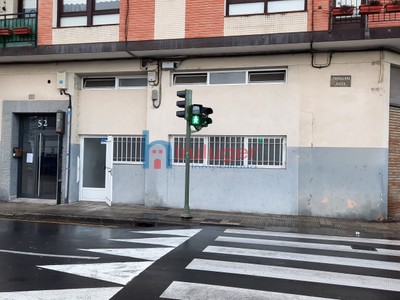 Lonja en alquiler en Gernika, C/iparragirre, con aseo