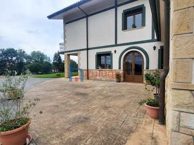 Casa en venta en Errigoiti, Madalen Auzoa, con 5 dormitorios, 3 baños, trastero, balcón, 3 terrazas y terreno