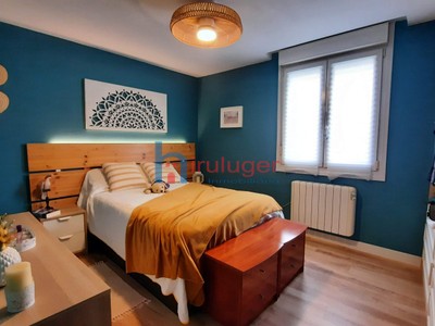 Piso en venta en Muxika, Kurtzero Auzoa, con 4 dormitorios, baño y balcón