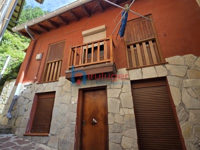 Casa en venta en Elantxobe, Aita Arriandiaga, con 2 dormitorios, baño, trastero y balcón