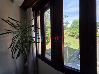 Piso en venta en Gernika-lumo, Renteria, con 3 dormitorios, baño, trastero y 2 balcones