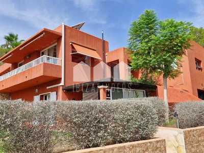 Casa en venta en Sant Joan De Labritja, Sant Llorenç, con 5 dormitorios, 3 baños, aseo, 2 plazas de garaje, trastero, balcón, 5 terrazas y terreno