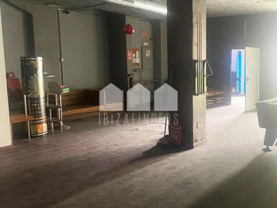 Locales en venta en Ibiza, Centro úrbano, con 2 aseos