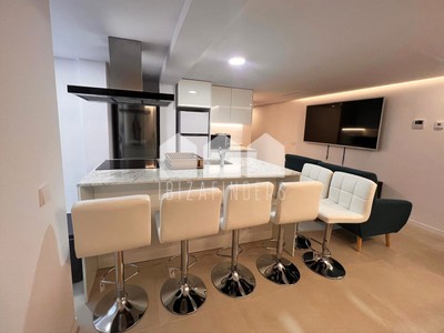 Piso en venta en Ibiza, Los Molinos, con 5 dormitorios, 2 baños, trastero y terraza