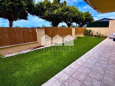 Planta baja en venta en Ibiza, Cas Serres, con 3 dormitorios, 2 baños y 2 terrazas
