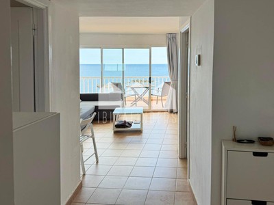 Ático en venta en Es Canar, 1ª Línea De Mar, con 2 dormitorios, baño, 2 balcones y 2 terrazas
