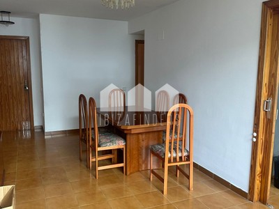 Piso en venta en Puig Den Valls, con 3 dormitorios, 2 baños, balcón y terraza
